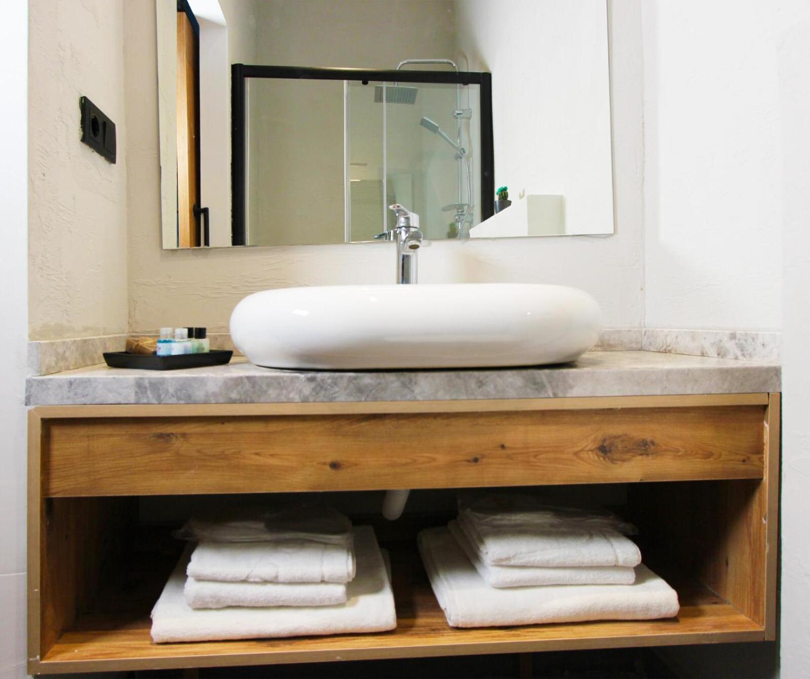 Besiktas Konuk Evi Hotel อิสตันบูล ภายนอก รูปภาพ