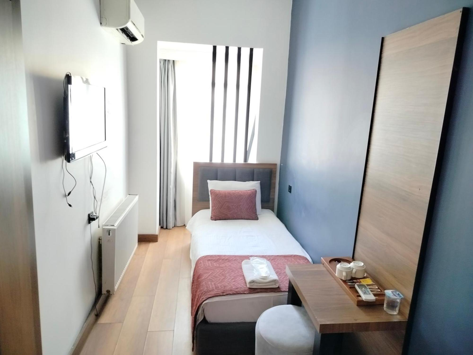 Besiktas Konuk Evi Hotel อิสตันบูล ภายนอก รูปภาพ